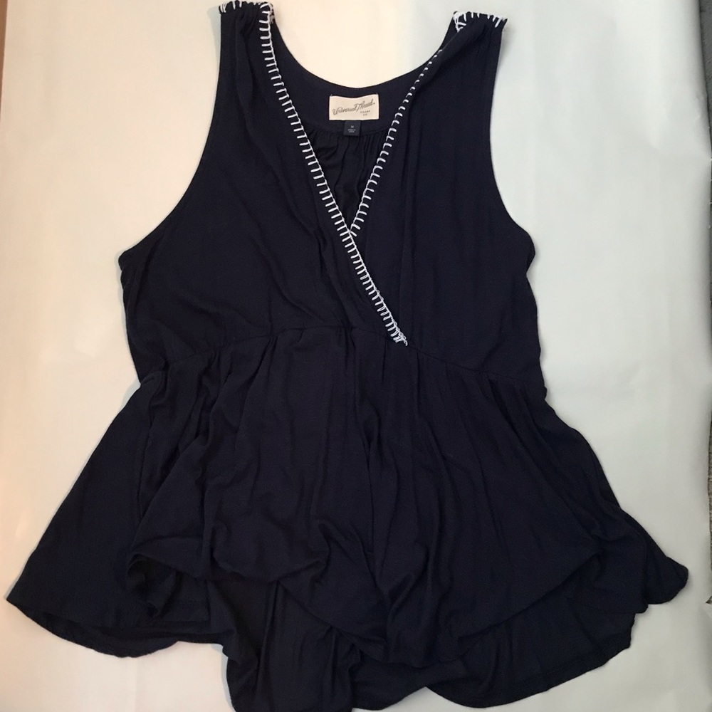 Cute Navy blue Tank Top!